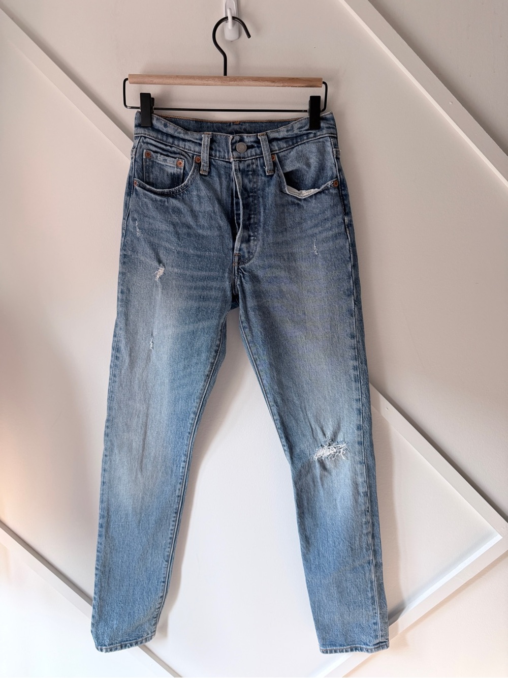 Levi’s 501 Original Button Fly Jeans 24 | High Rise Straight Leg Distressed Ligh